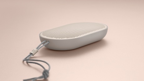 Bang&Olufsen представи нова интелигентна безжична тонколона - Beoplay P2 pic