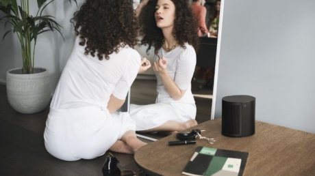 Bang&Olufsen разшири семейството на Beoplay с нова дизайнерска мини тонколона M3 pic