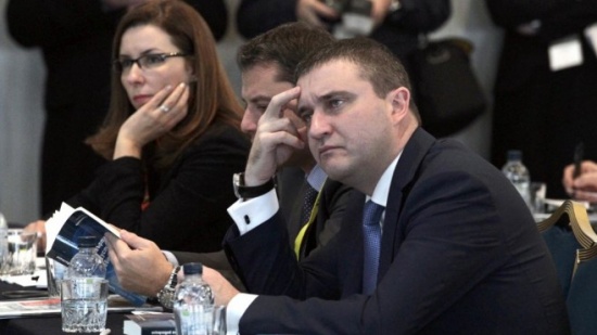 Горанов предлага общините да повишат имотните данъци