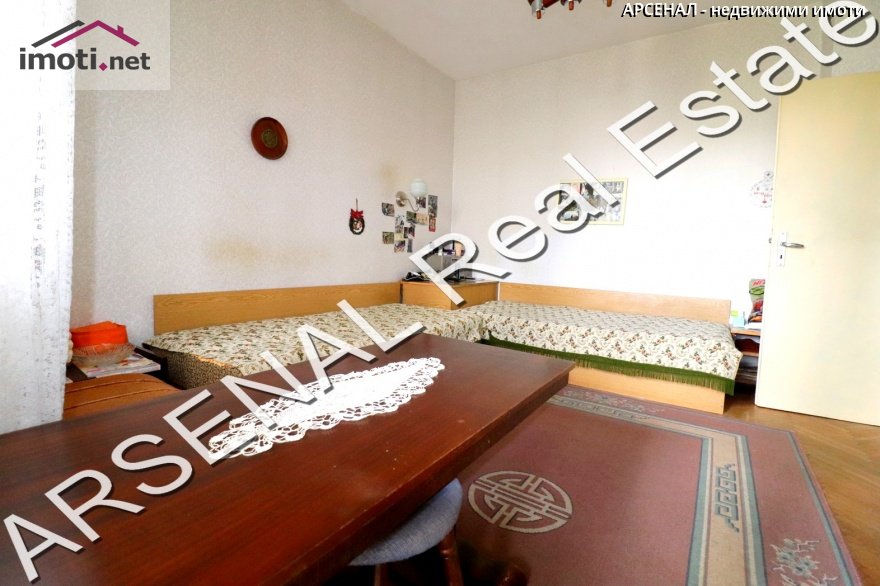 slider image
