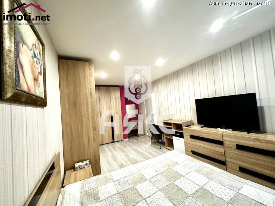 slider image