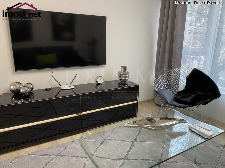 slider image