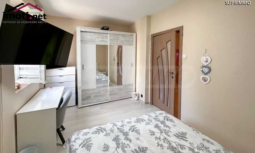 slider image
