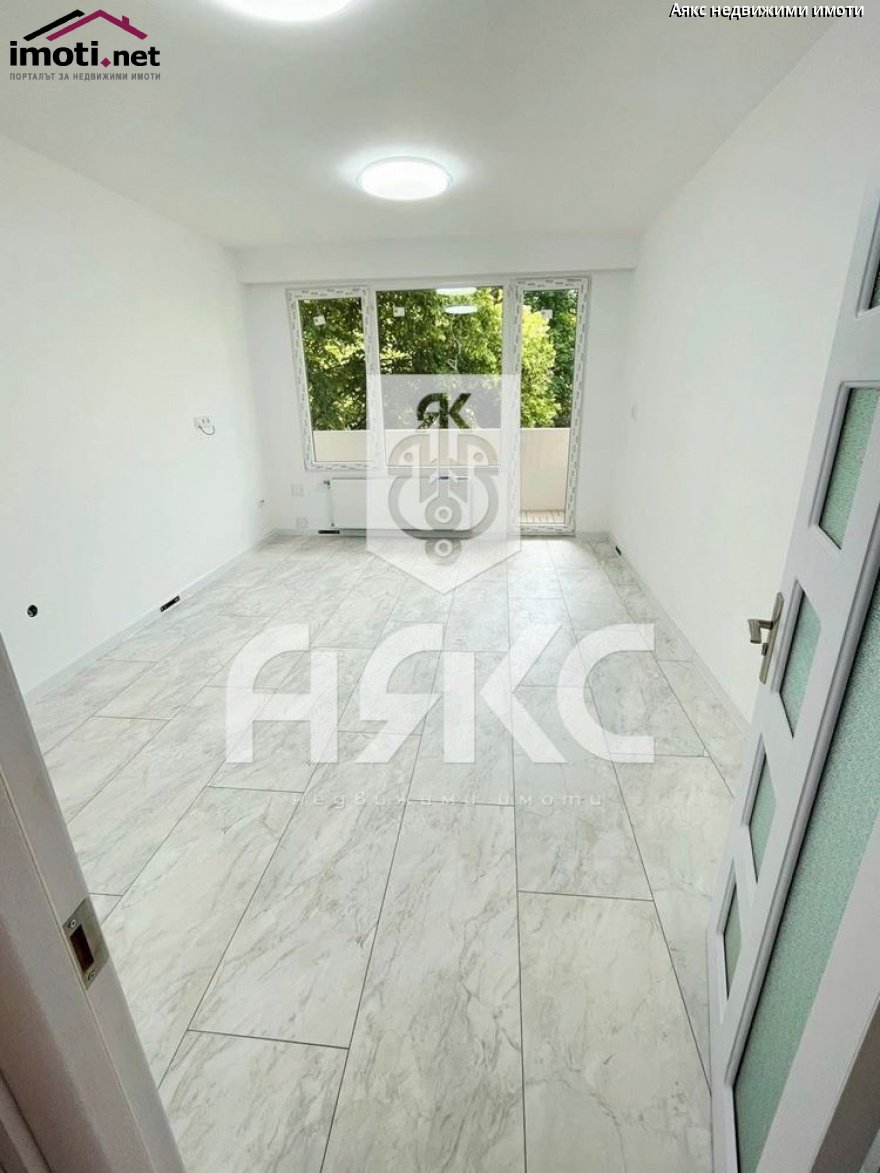 slider image