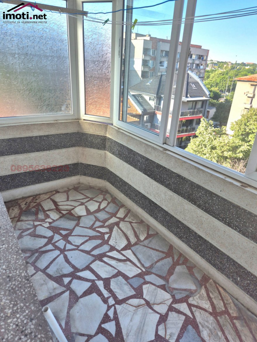 slider image