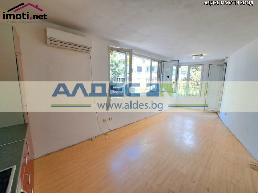 slider image